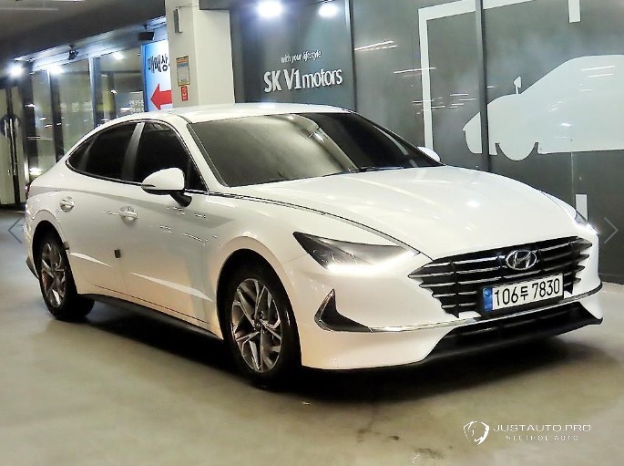Автомобиль Hyundai Sonata