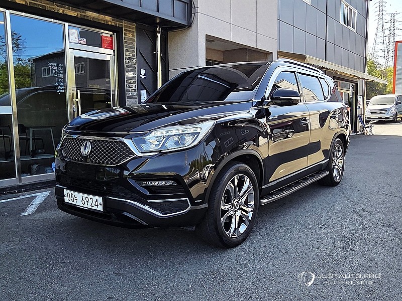 Автомобиль KG_Mobility_Ssangyong Rexton