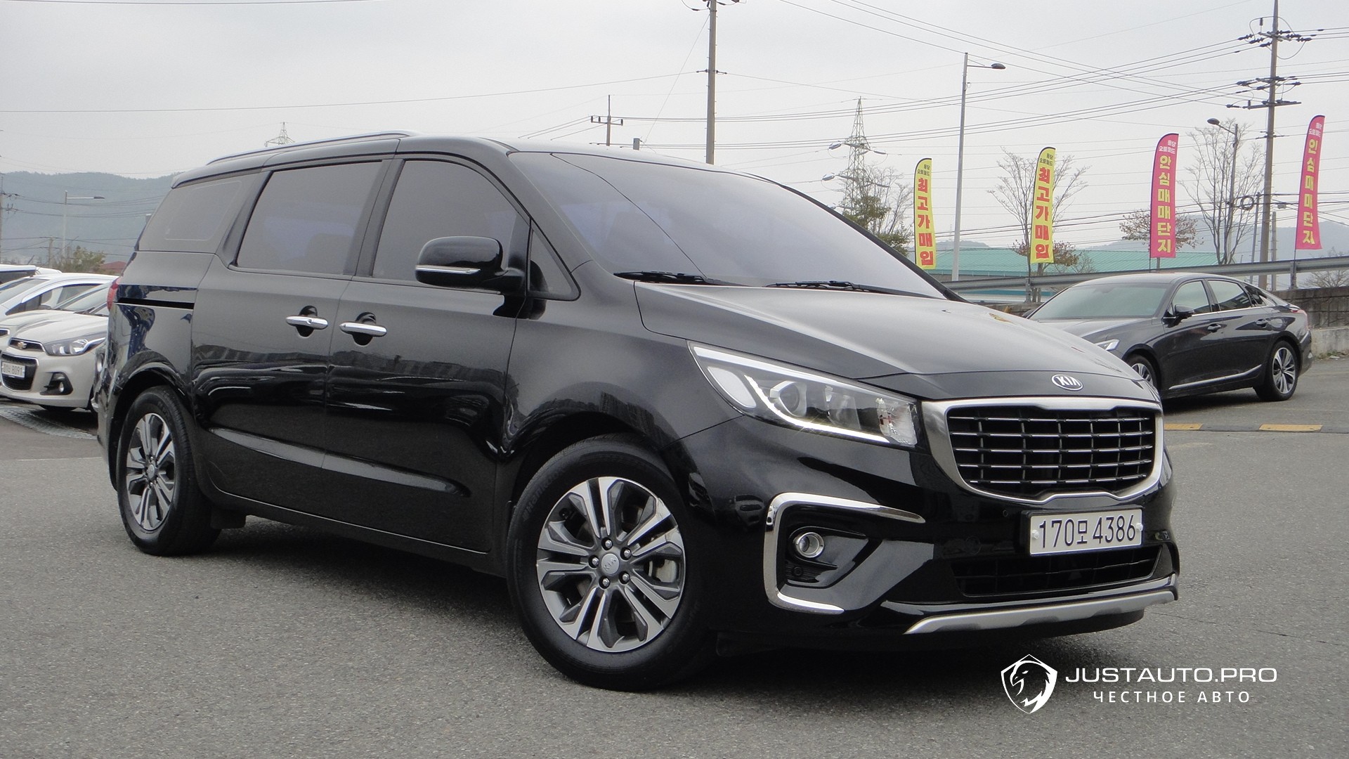 Автомобиль Kia Canival