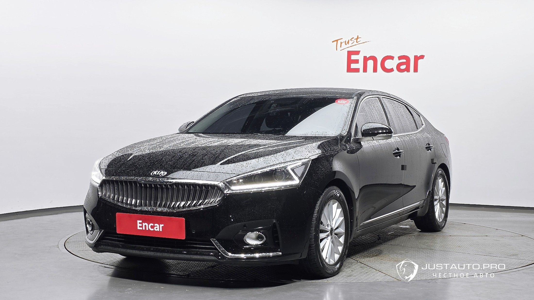 Автомобиль Kia K7