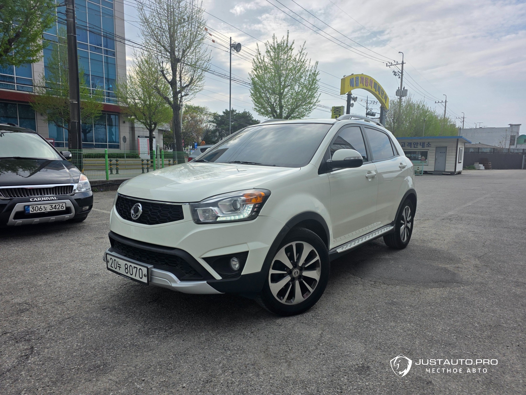 Автомобиль KG_Mobility_Ssangyong KORANDO