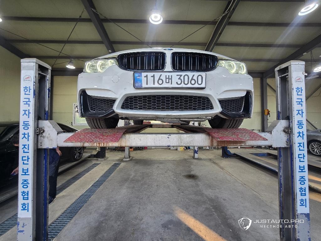 Автомобиль BMW M4