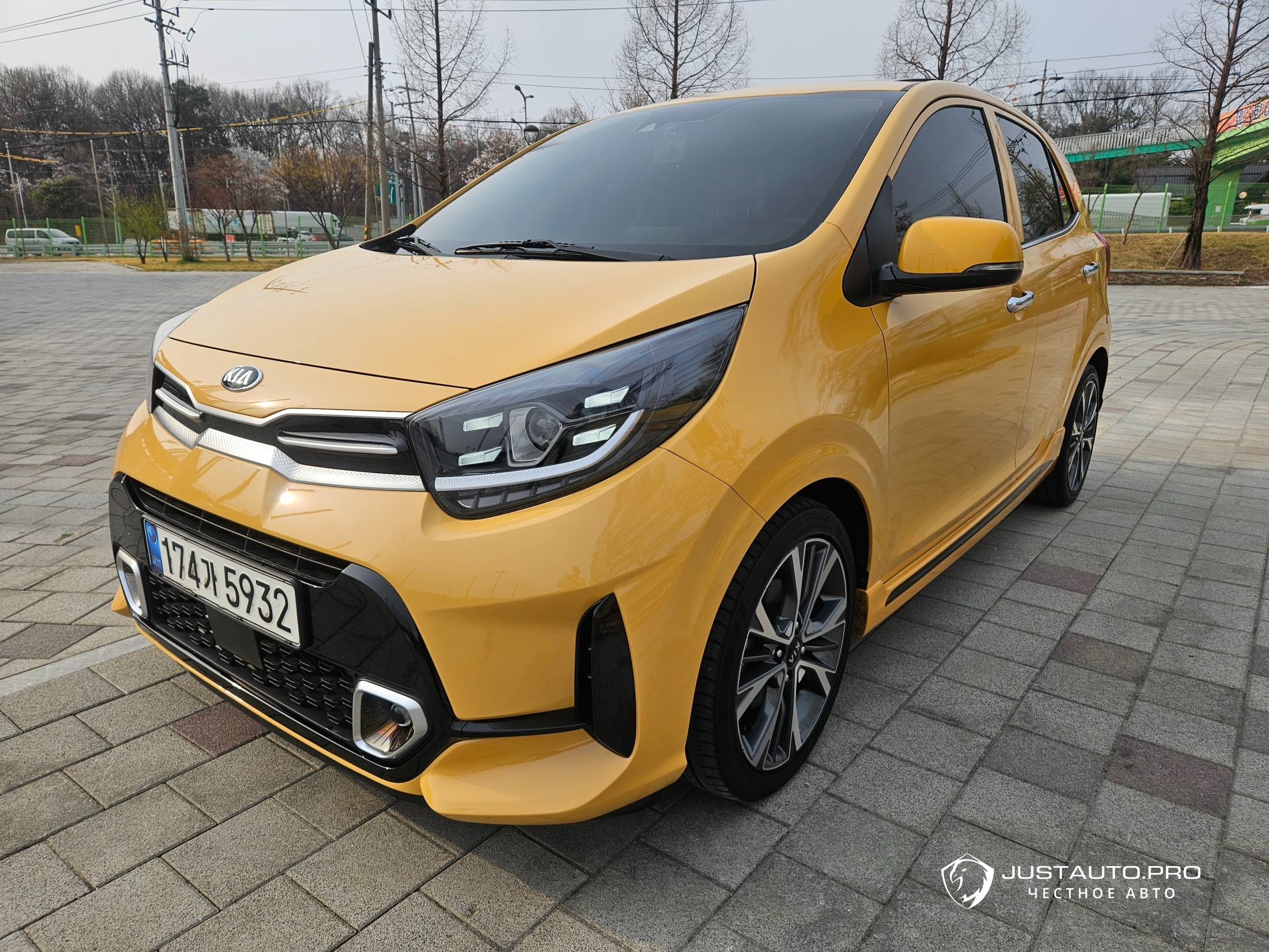 Автомобиль Kia morning