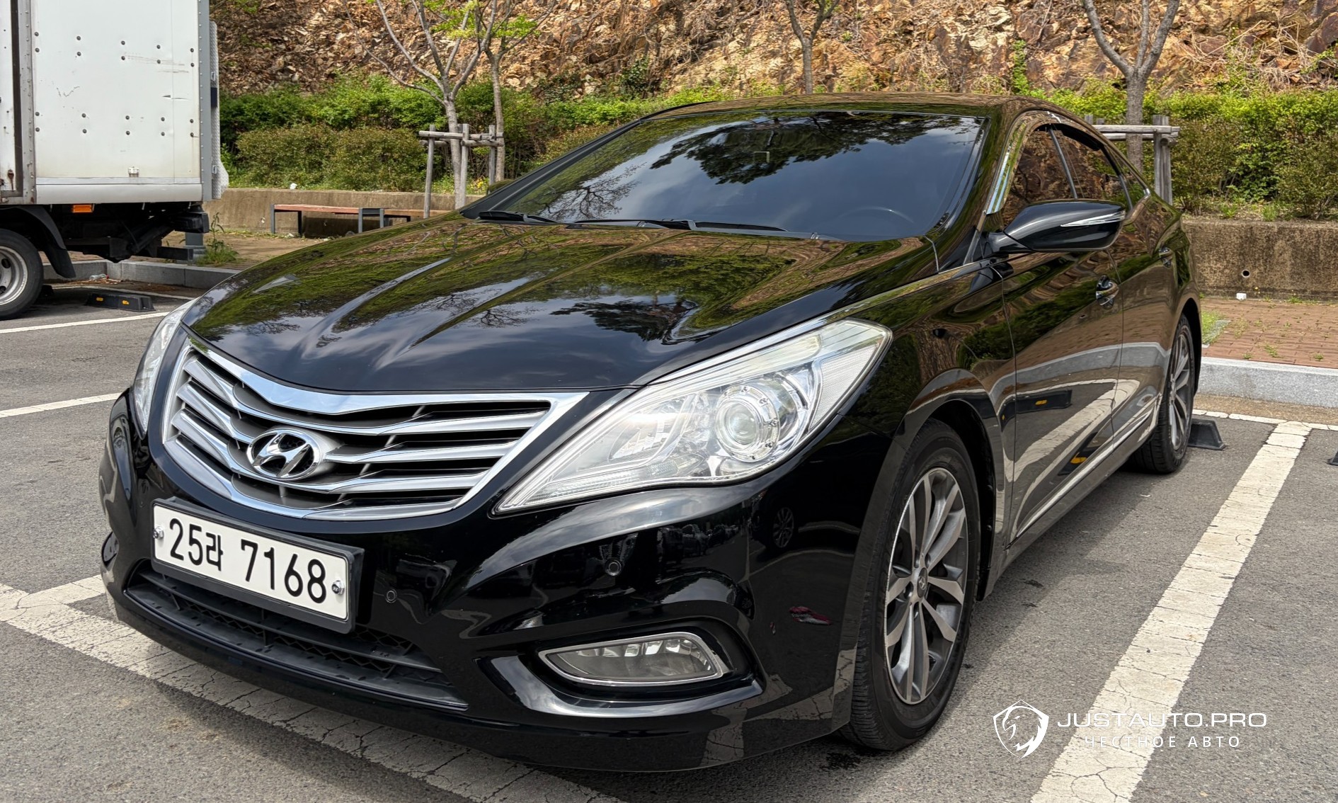 Автомобиль Hyundai Grandeur