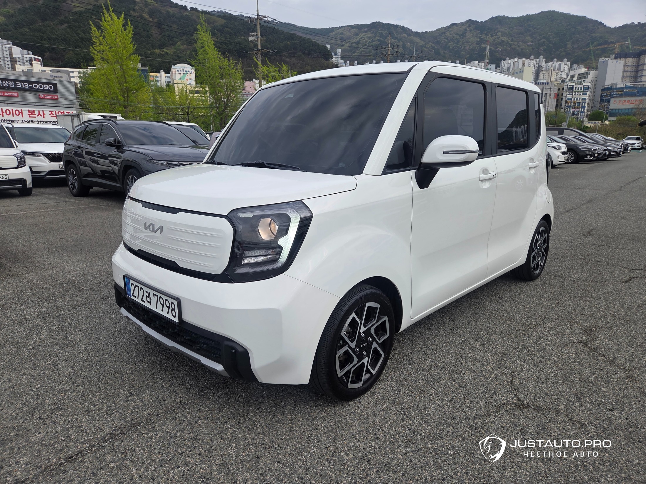 Автомобиль Kia RAY
