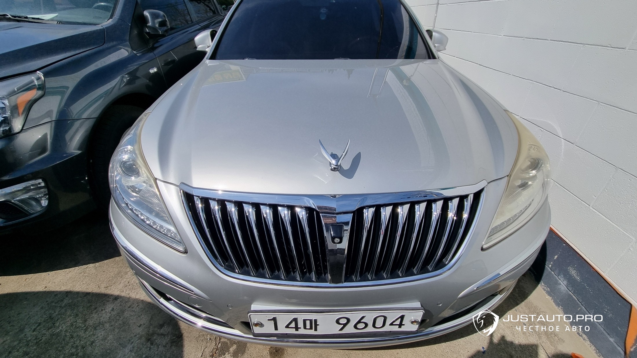 Автомобиль Hyundai Equus