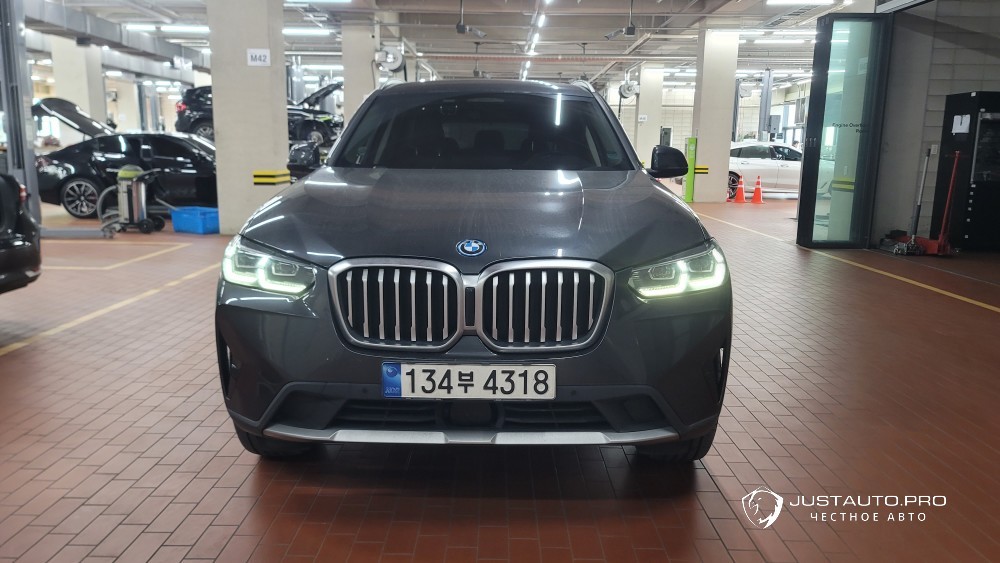 Автомобиль BMW X3