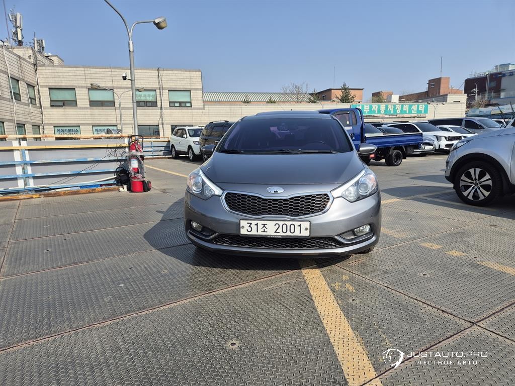 Автомобиль Kia K3