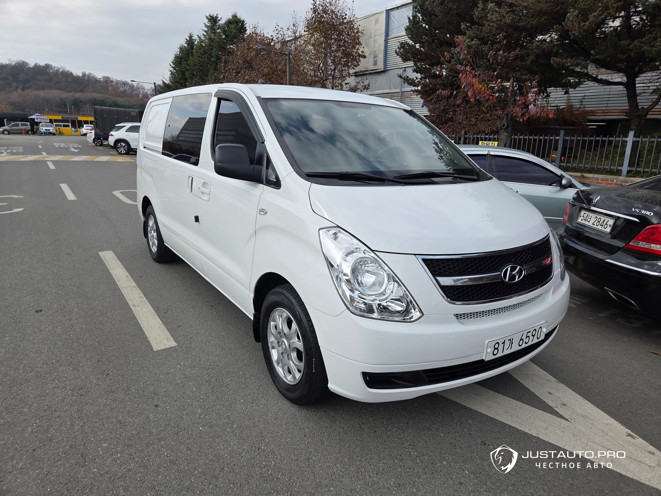 Автомобиль Hyundai Starex