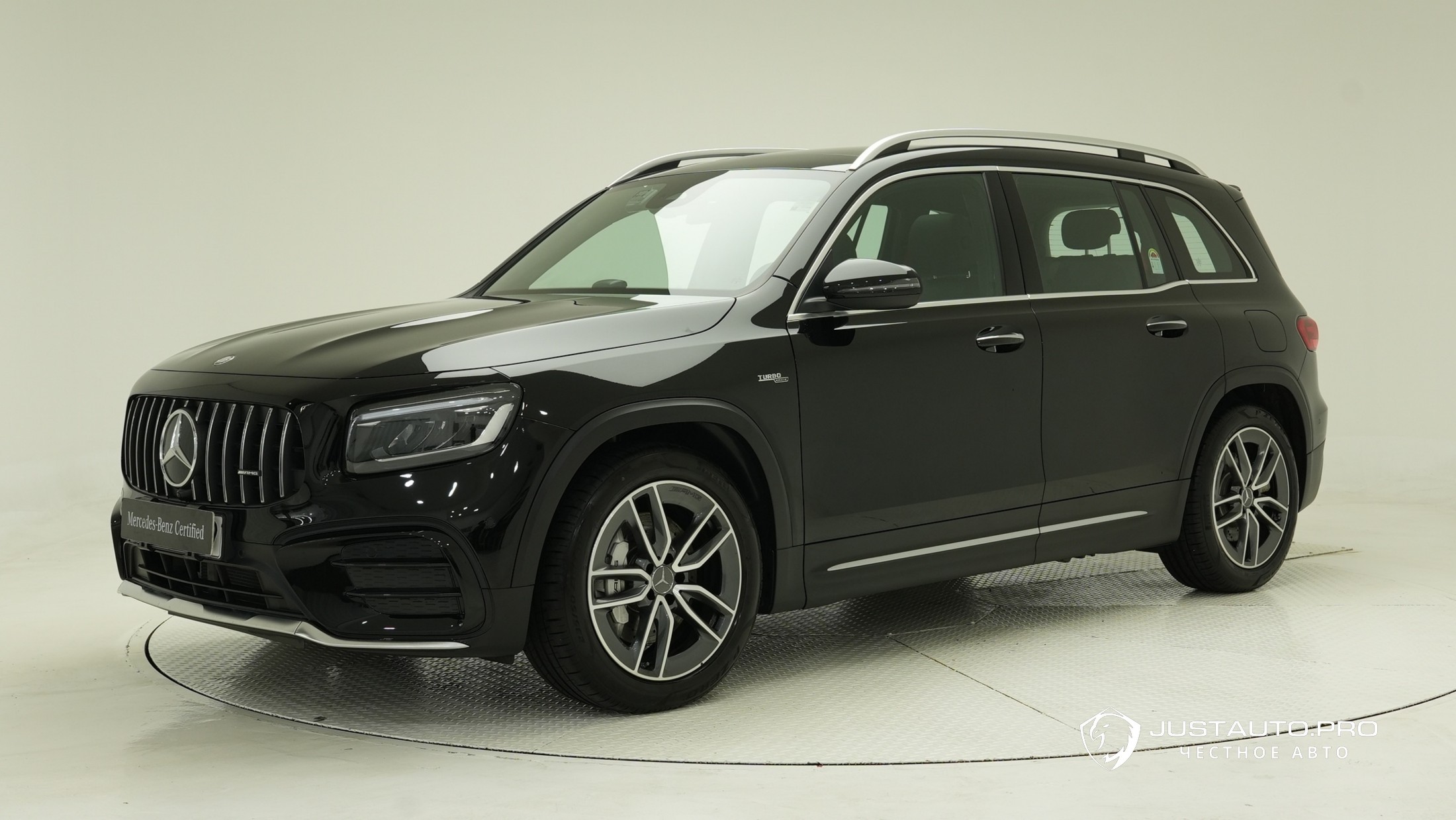 Автомобиль Mercedes-Benz GLB-Class