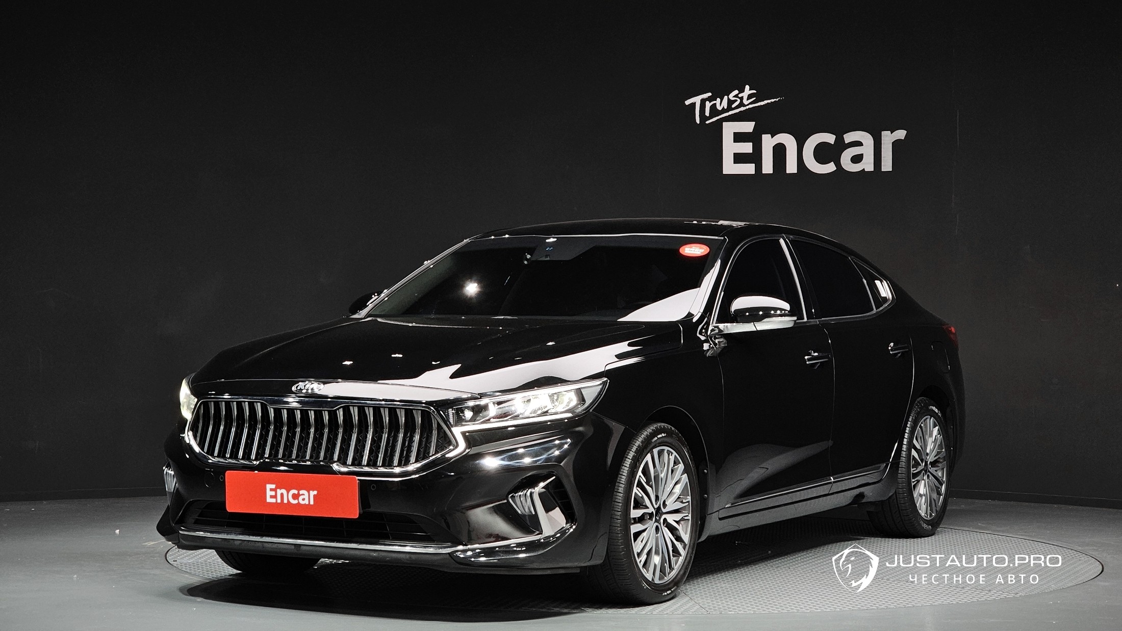 Автомобиль Kia K7