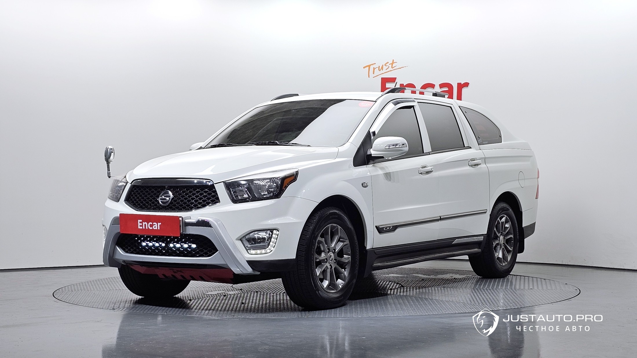 Автомобиль KG_Mobility_Ssangyong KORANDO