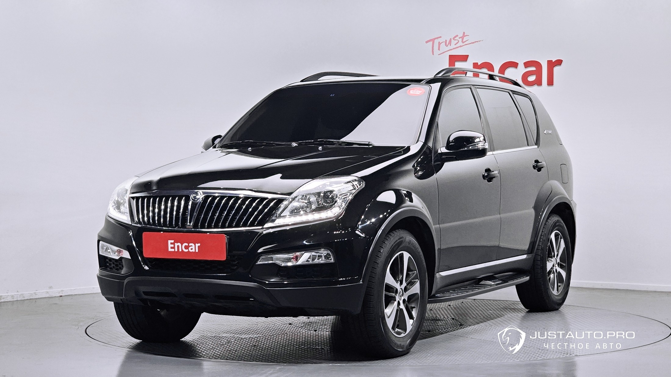 Автомобиль KG_Mobility_Ssangyong Rexton