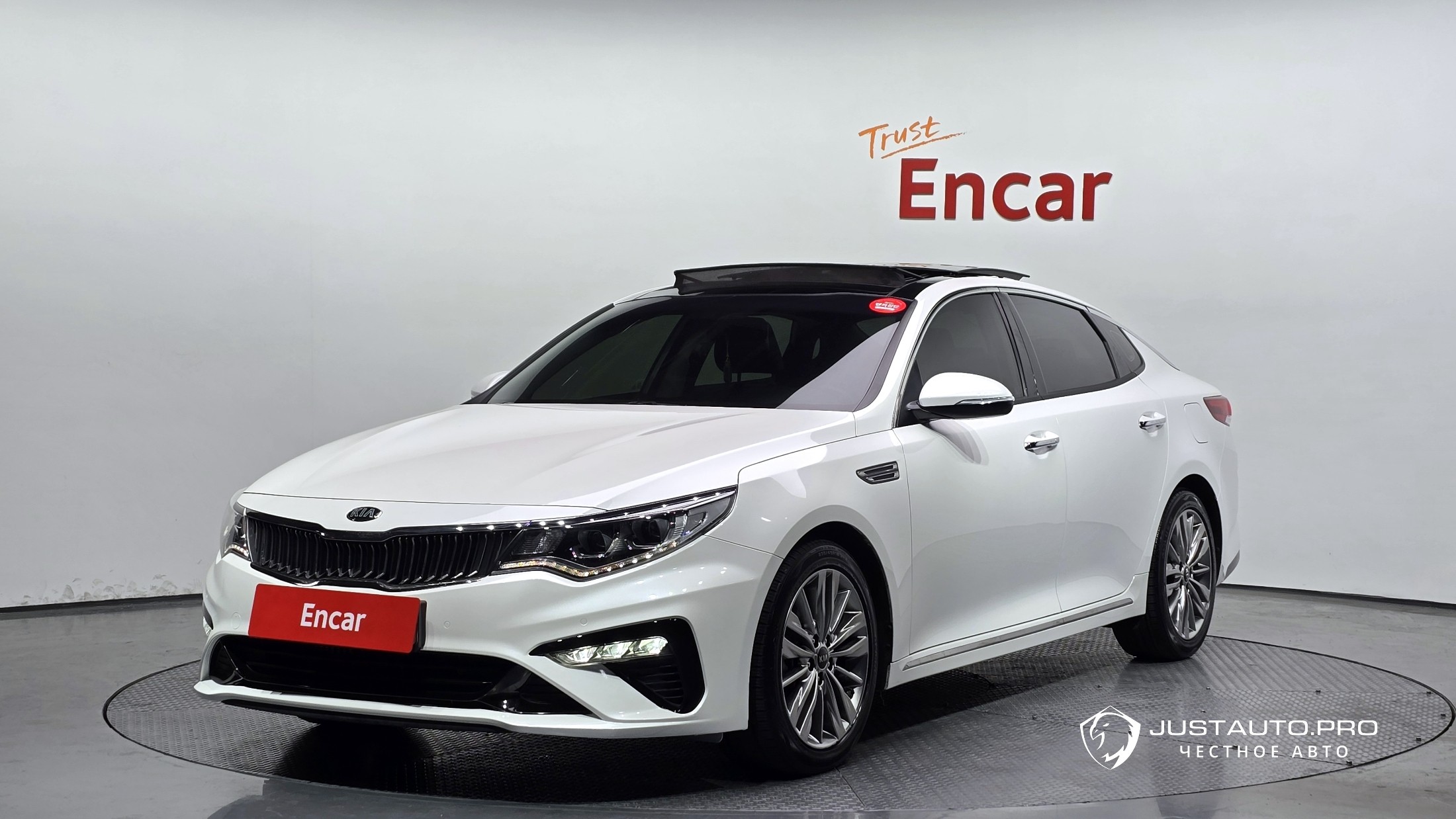 Автомобиль Kia K5