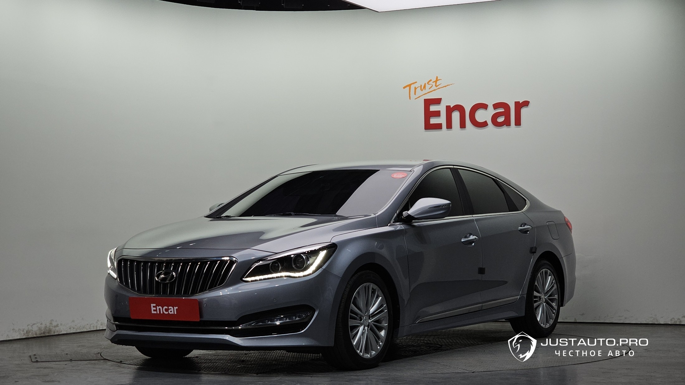 Автомобиль Hyundai Aslan
