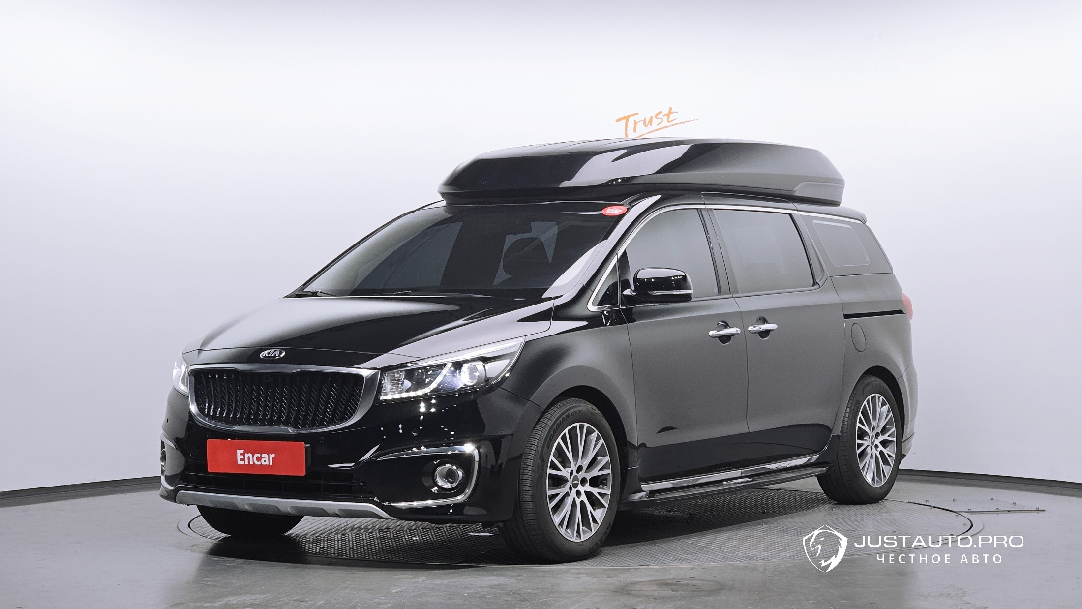 Автомобиль Kia Canival