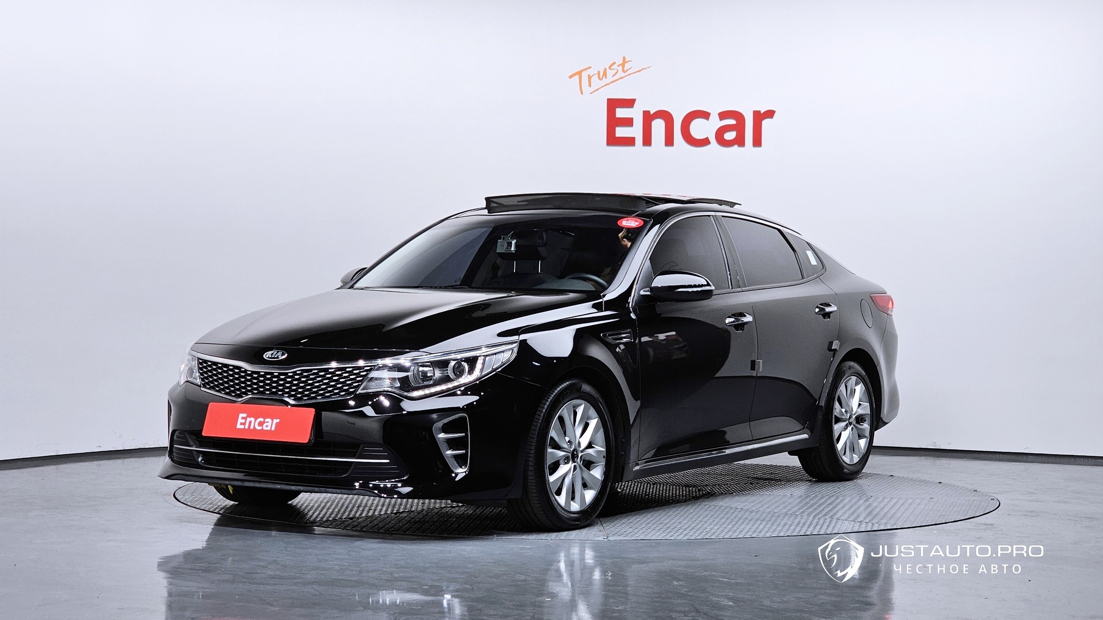 Автомобиль Kia K5