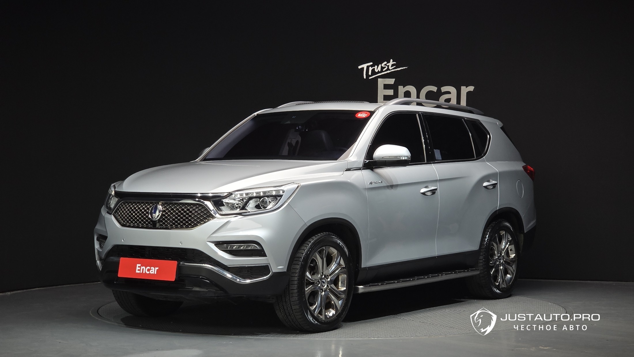 Автомобиль KG_Mobility_Ssangyong Rexton