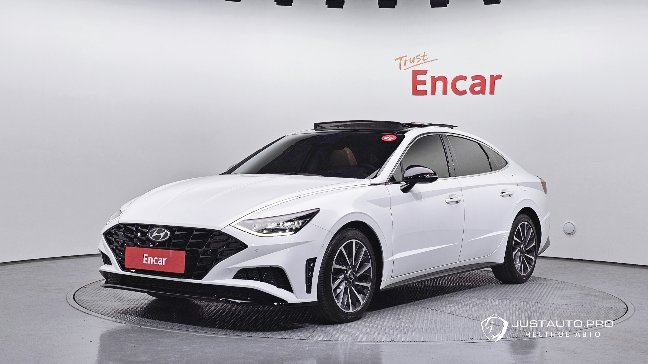 Автомобиль Hyundai Sonata