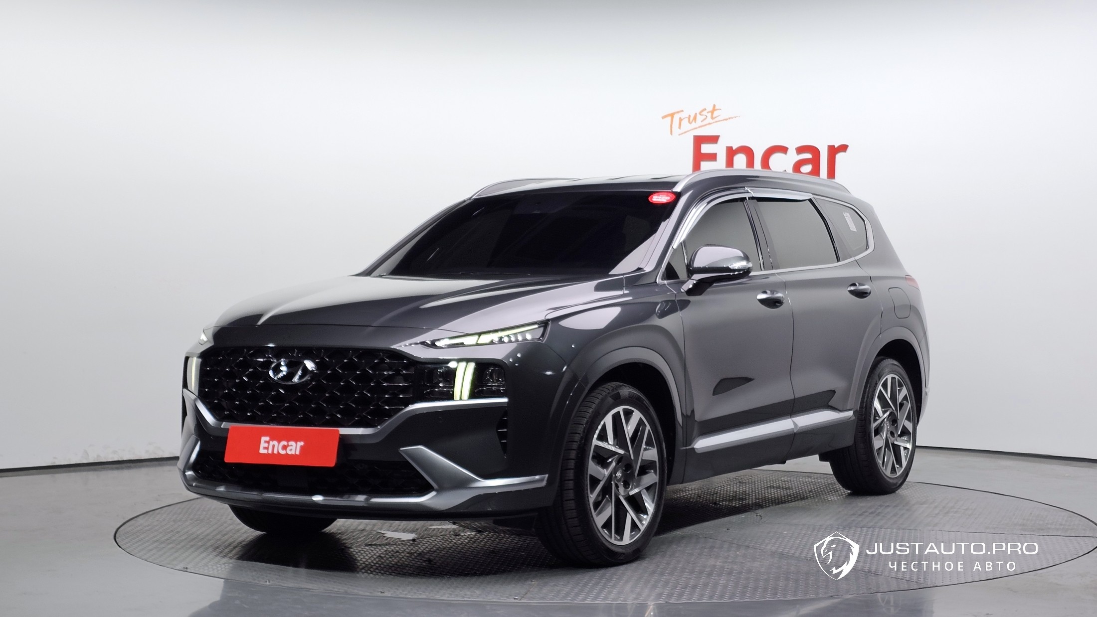 Автомобиль Hyundai Santafe