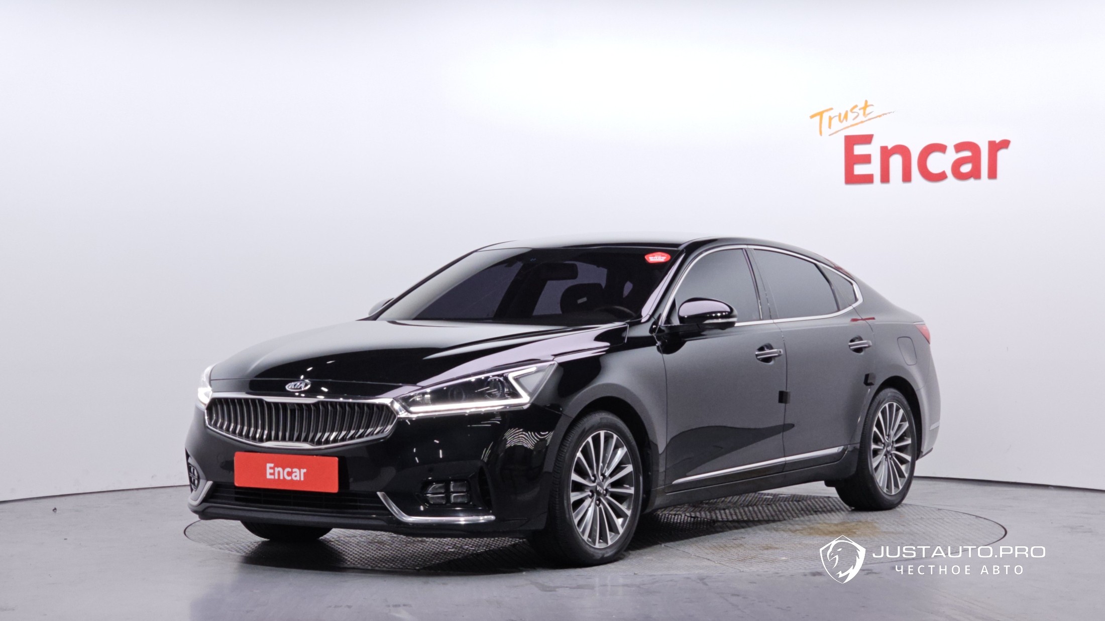 Автомобиль Kia K7