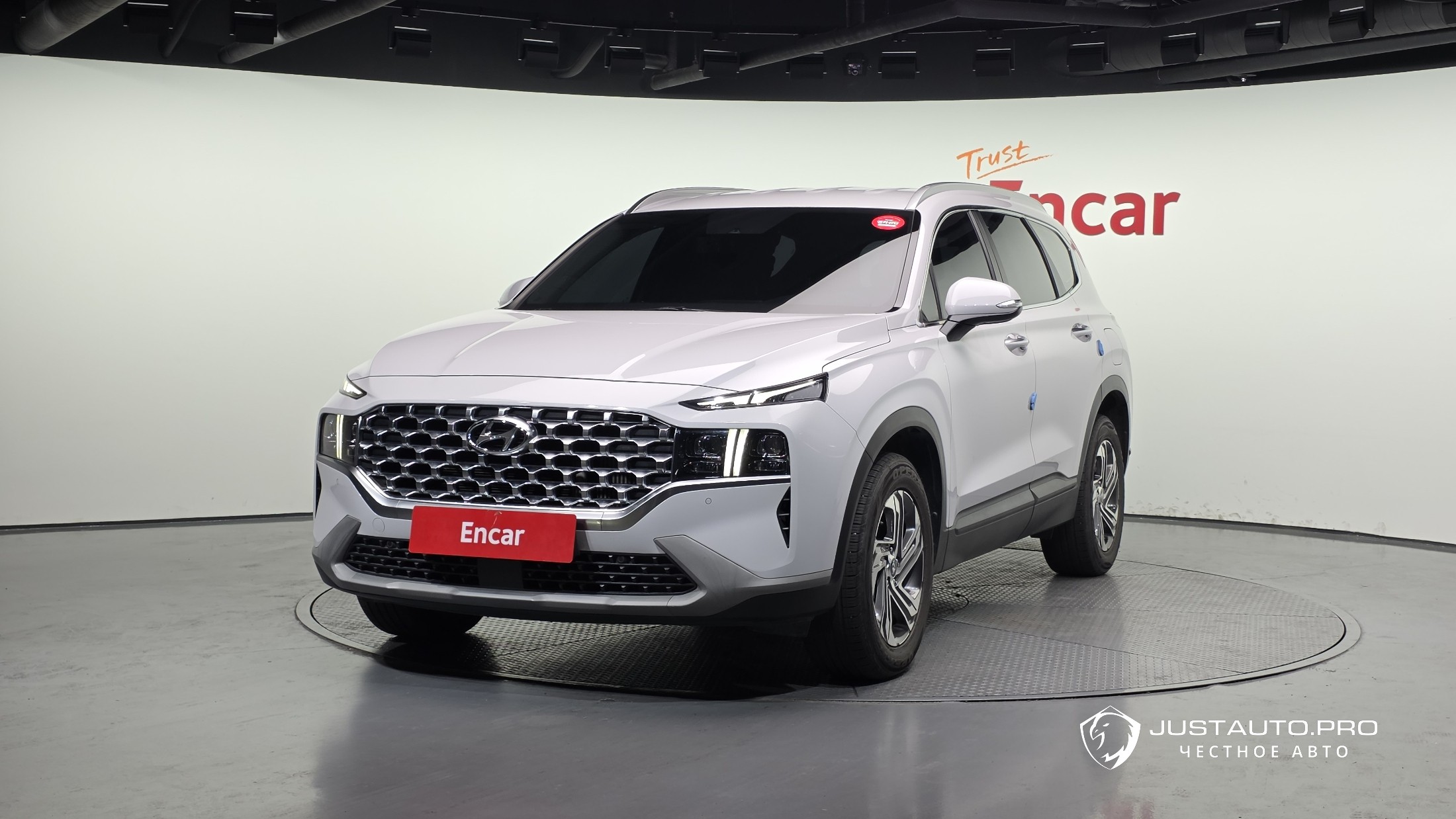 Автомобиль Hyundai Santafe