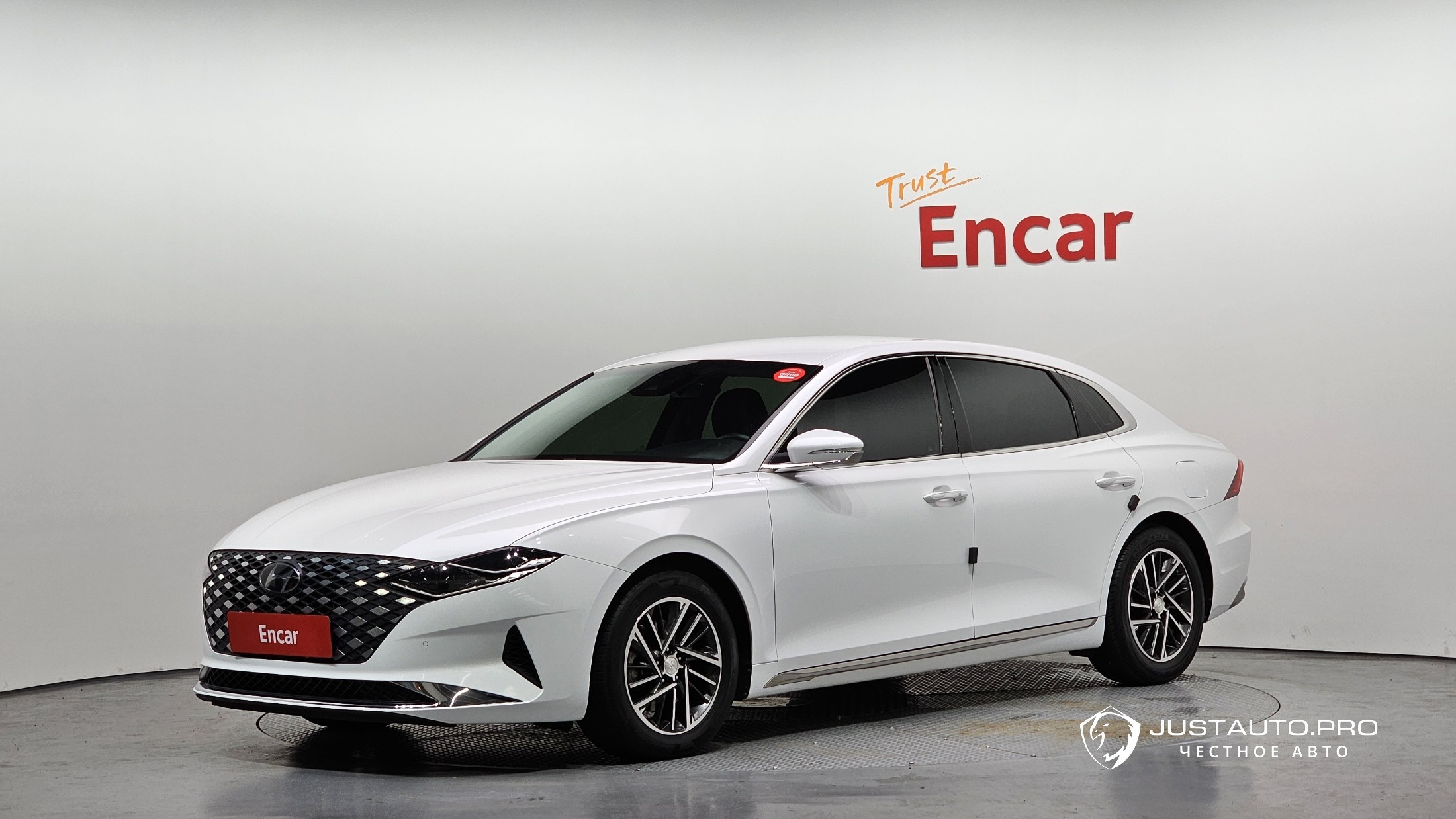 Автомобиль Hyundai Grandeur
