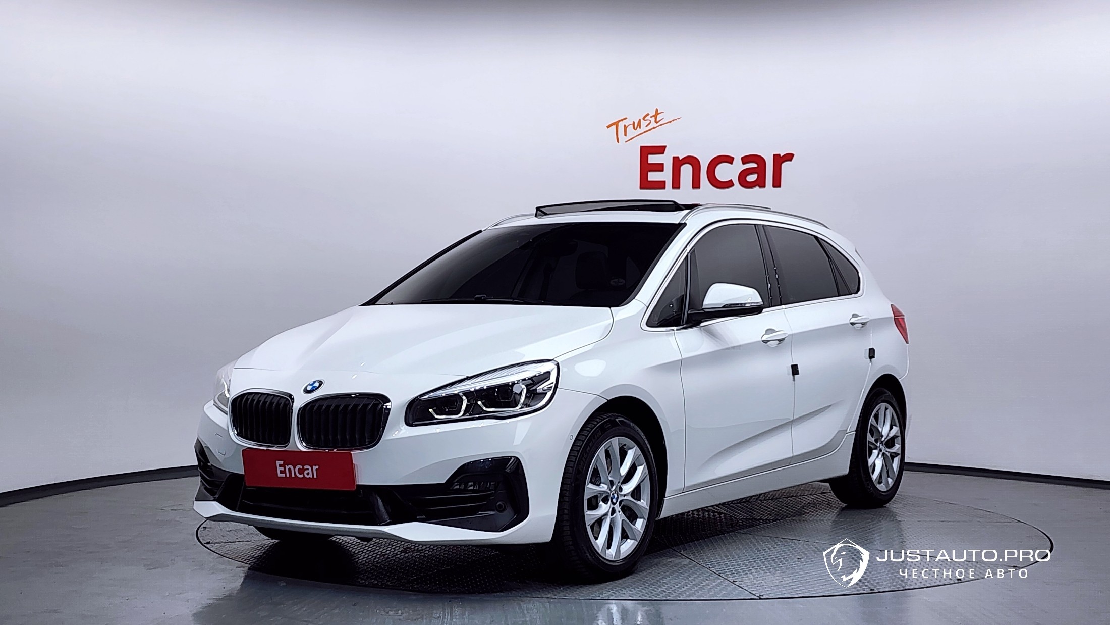 Автомобиль BMW 2-Series