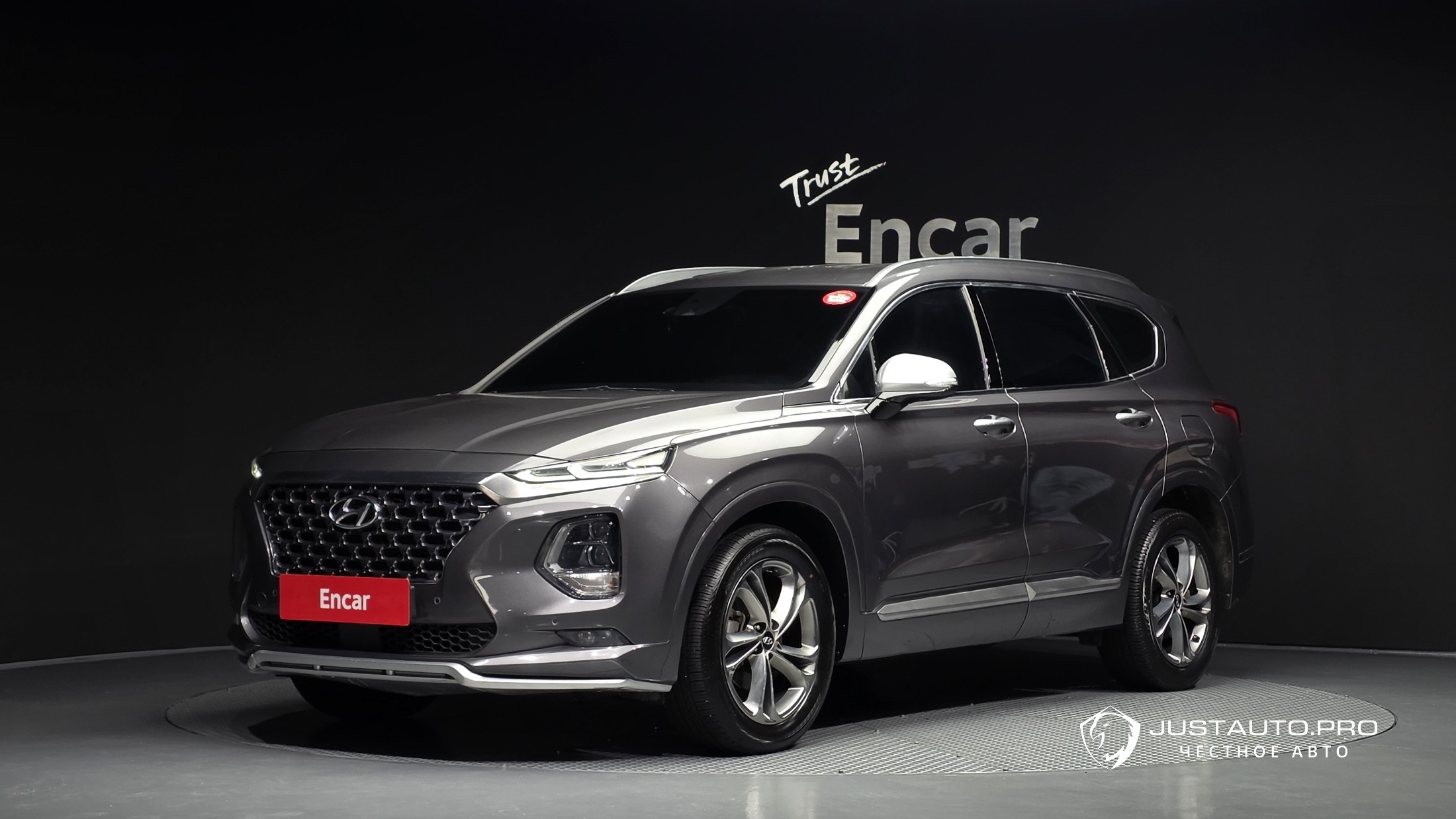 Автомобиль Hyundai Santafe