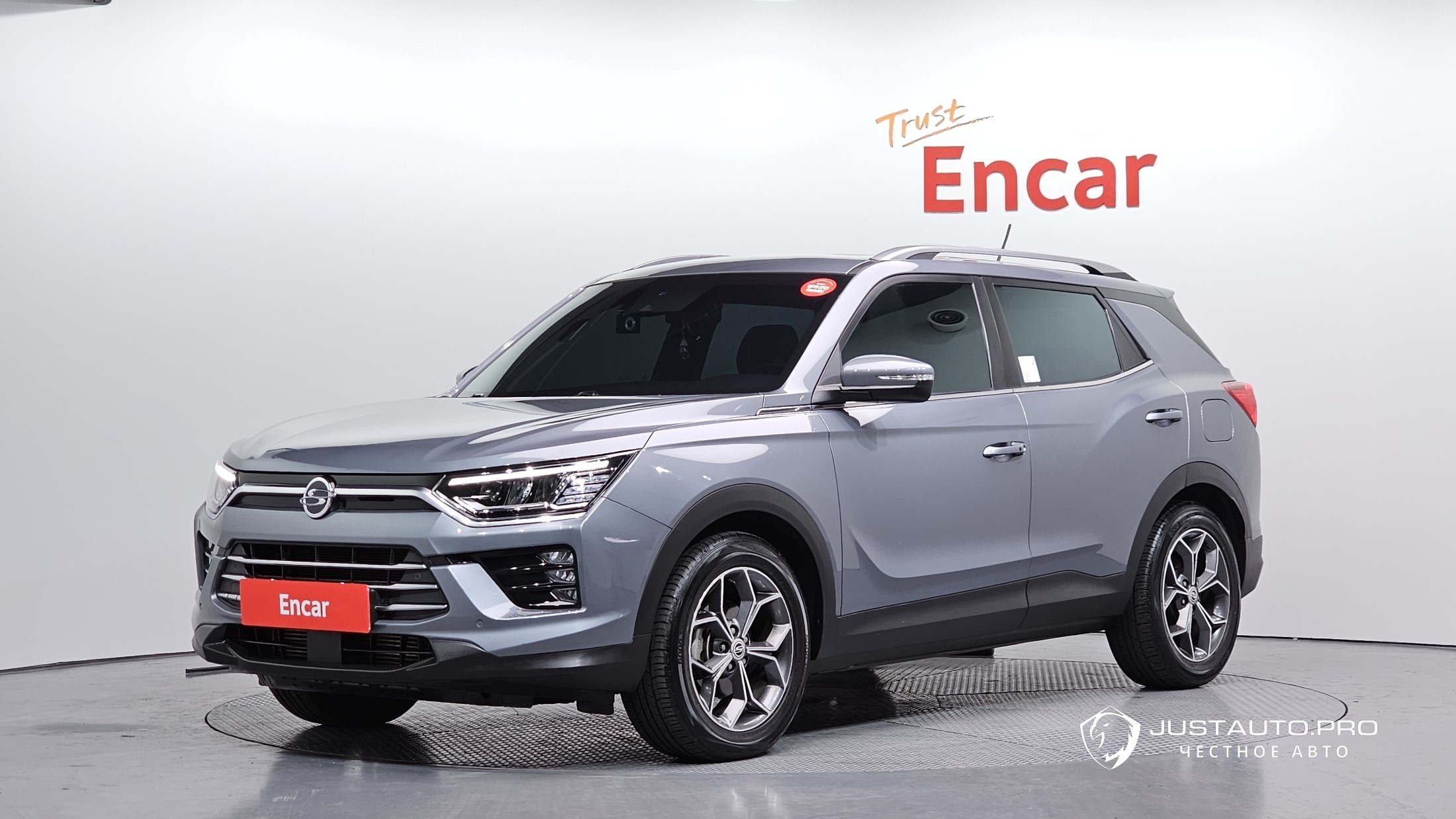 Автомобиль KG_Mobility_Ssangyong KORANDO