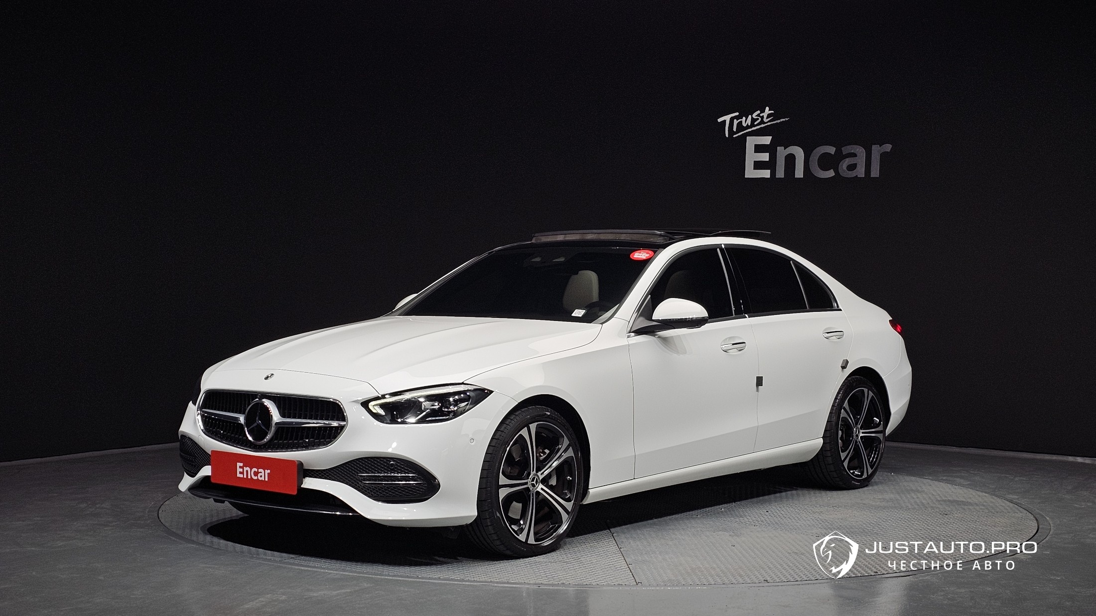 Автомобиль Mercedes-Benz C-Class