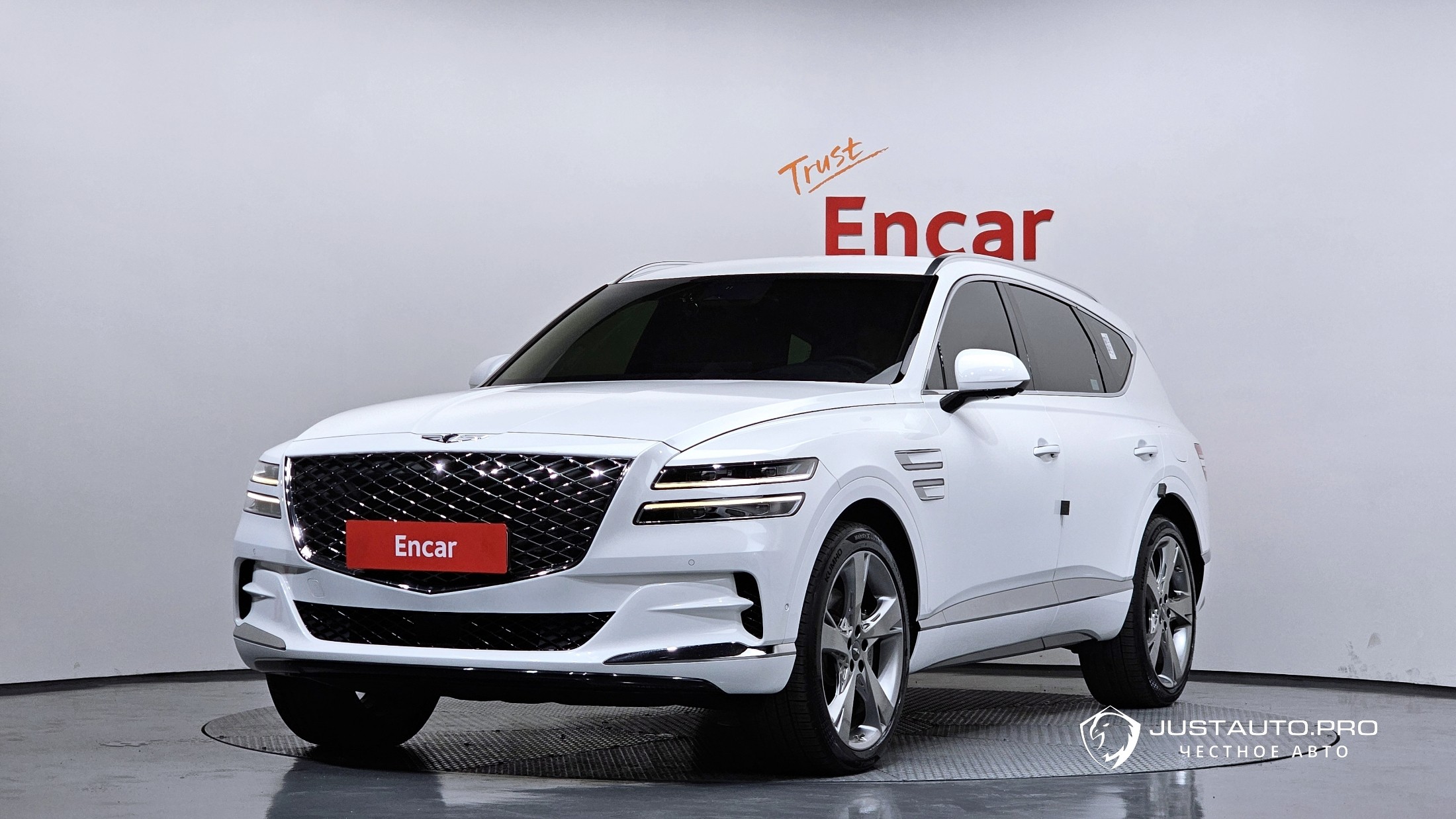Автомобиль Genesis GV80