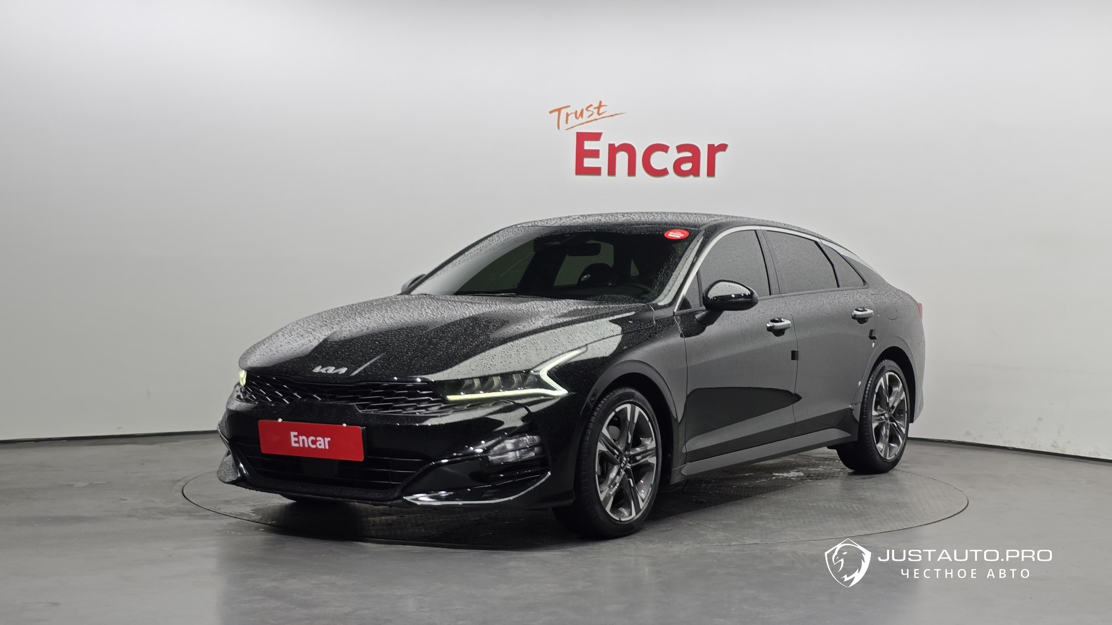 Автомобиль Kia K5