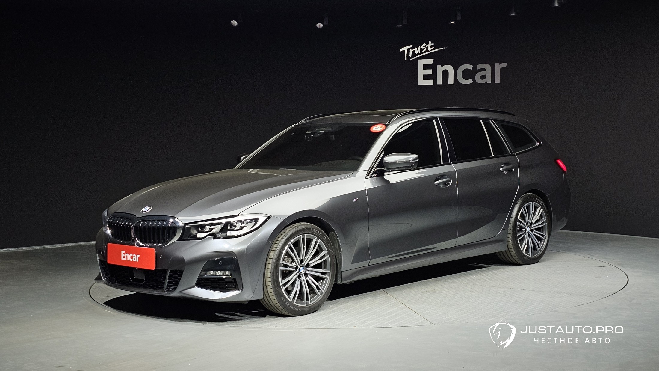 Автомобиль BMW 3-Series