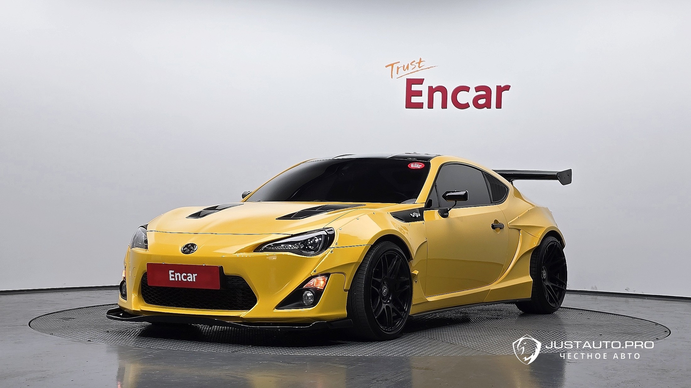 Автомобиль Toyota 86