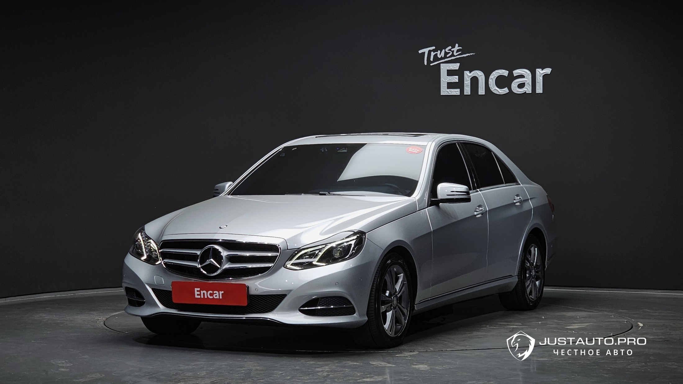 Автомобиль Mercedes-Benz E-Class