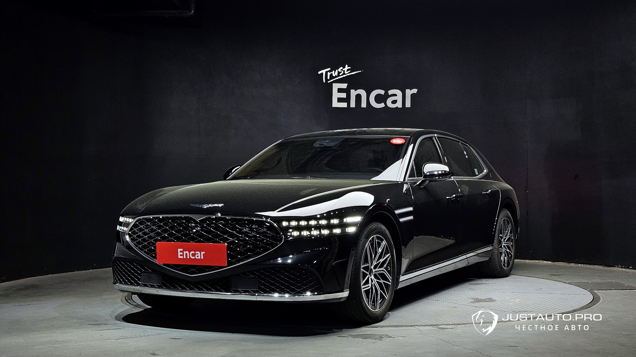 Автомобиль Genesis G90