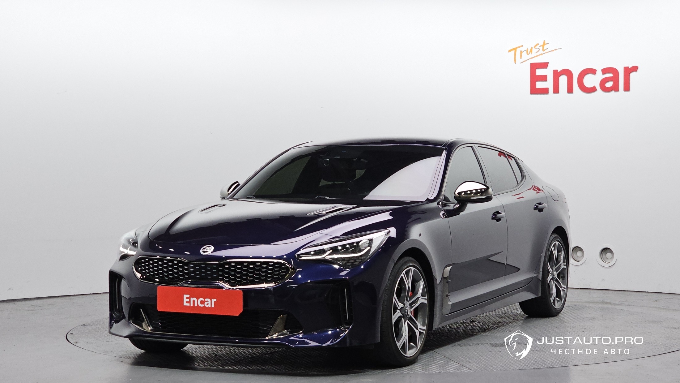 Автомобиль Kia Stinger