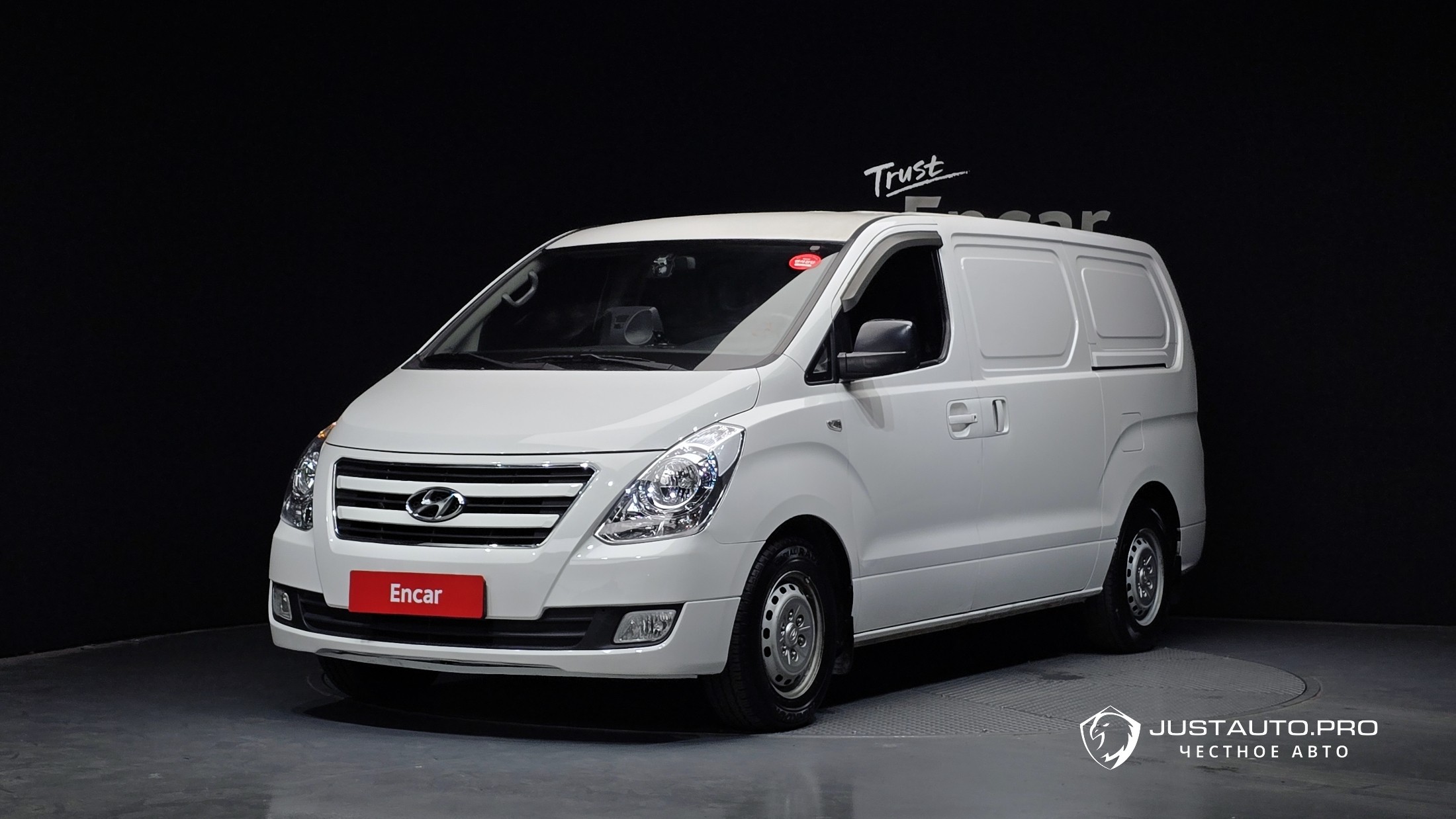 Автомобиль Hyundai Starex