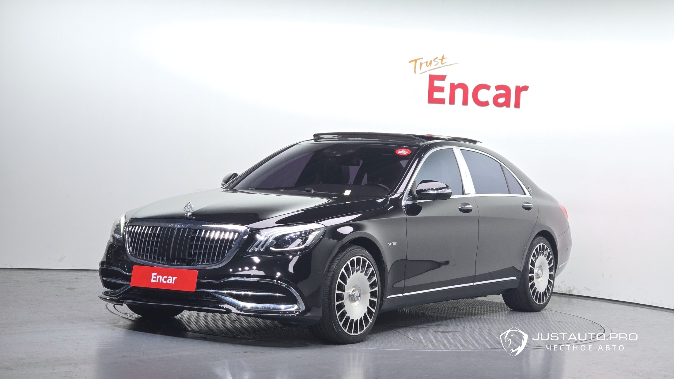 Автомобиль Mercedes-Benz S-Class