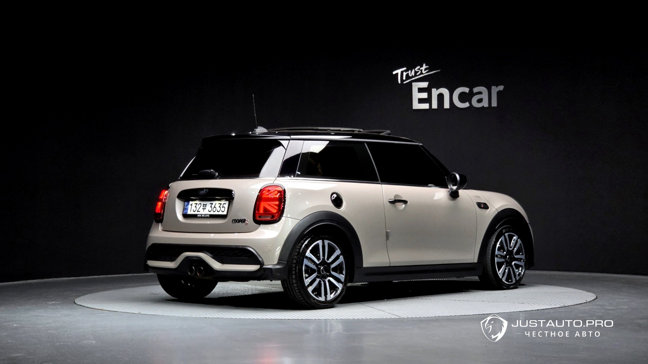 Автомобиль Mini Cooper