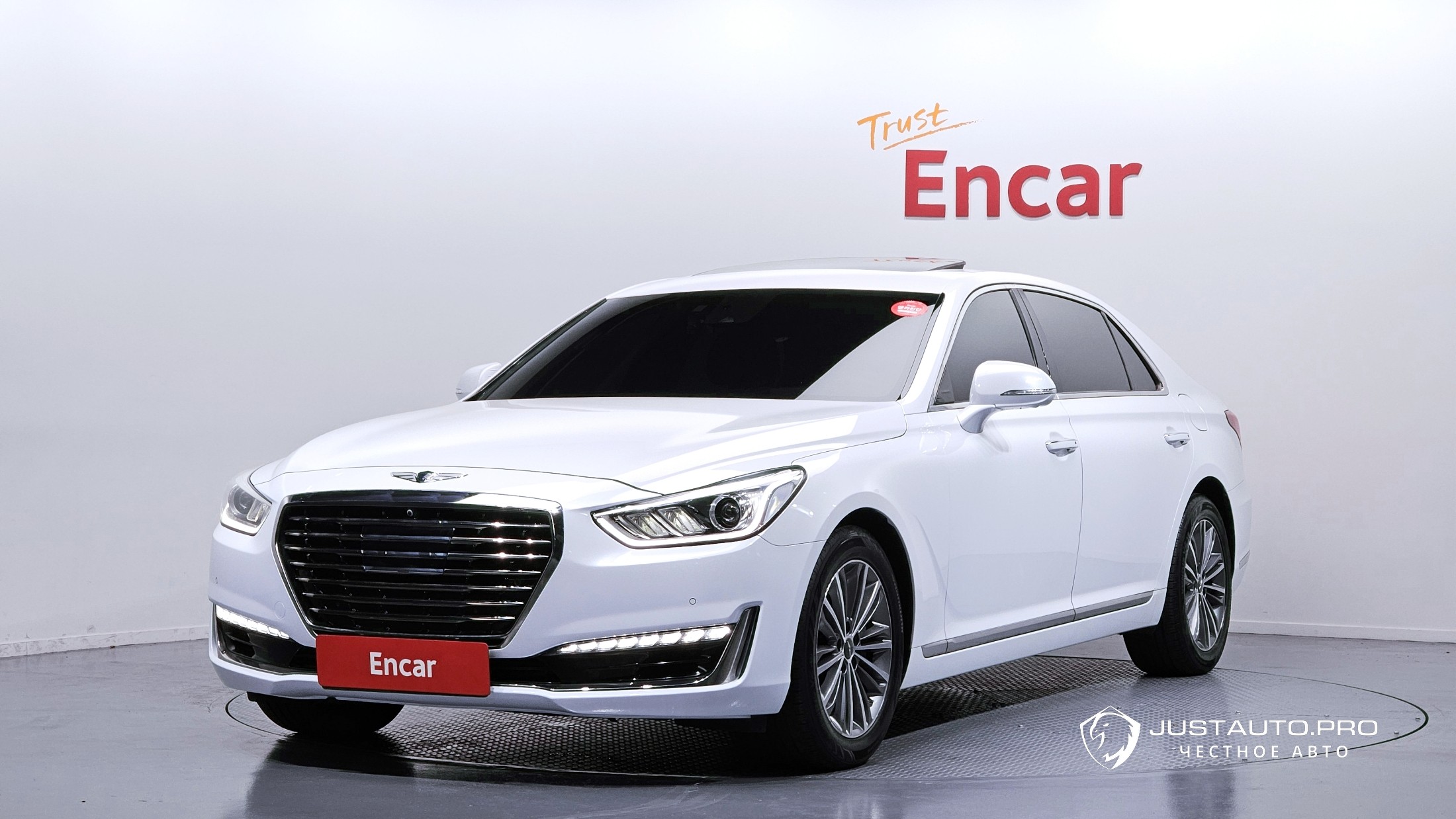 Автомобиль Genesis EQ900