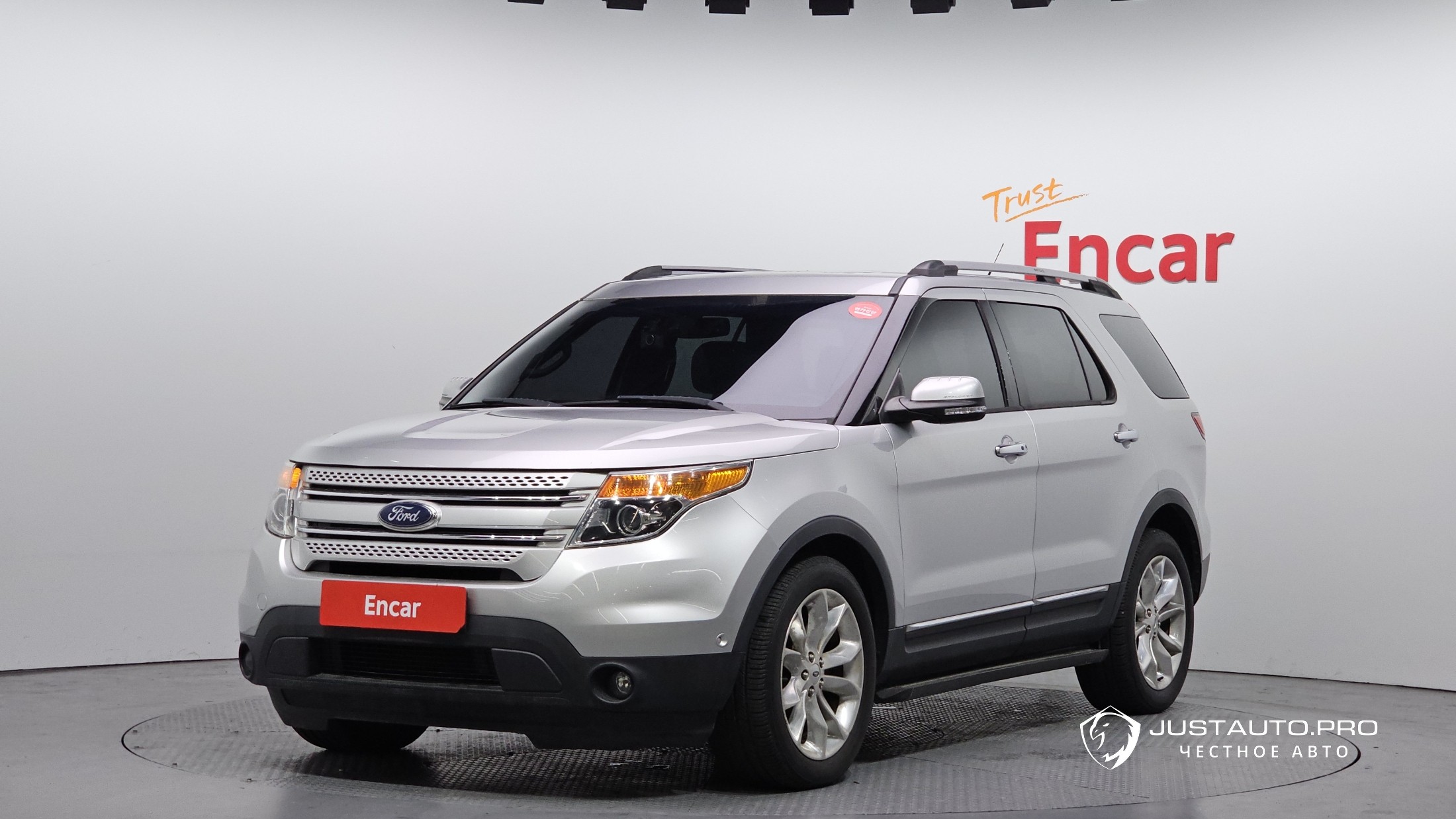 Автомобиль Ford Explorer