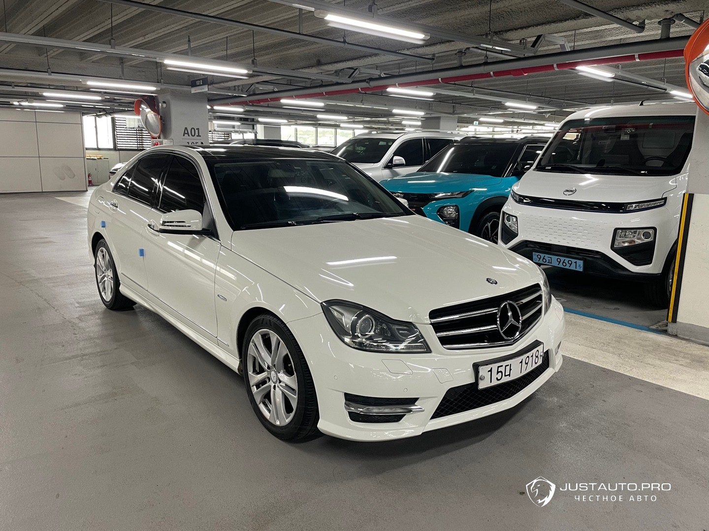 Автомобиль Mercedes-Benz C-Class