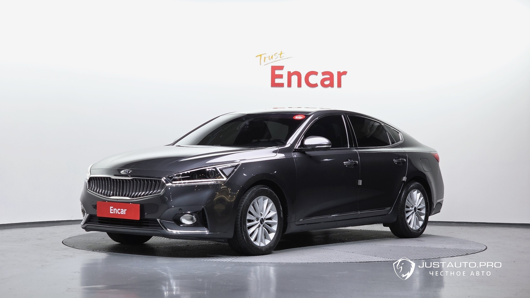 Автомобиль Kia K7