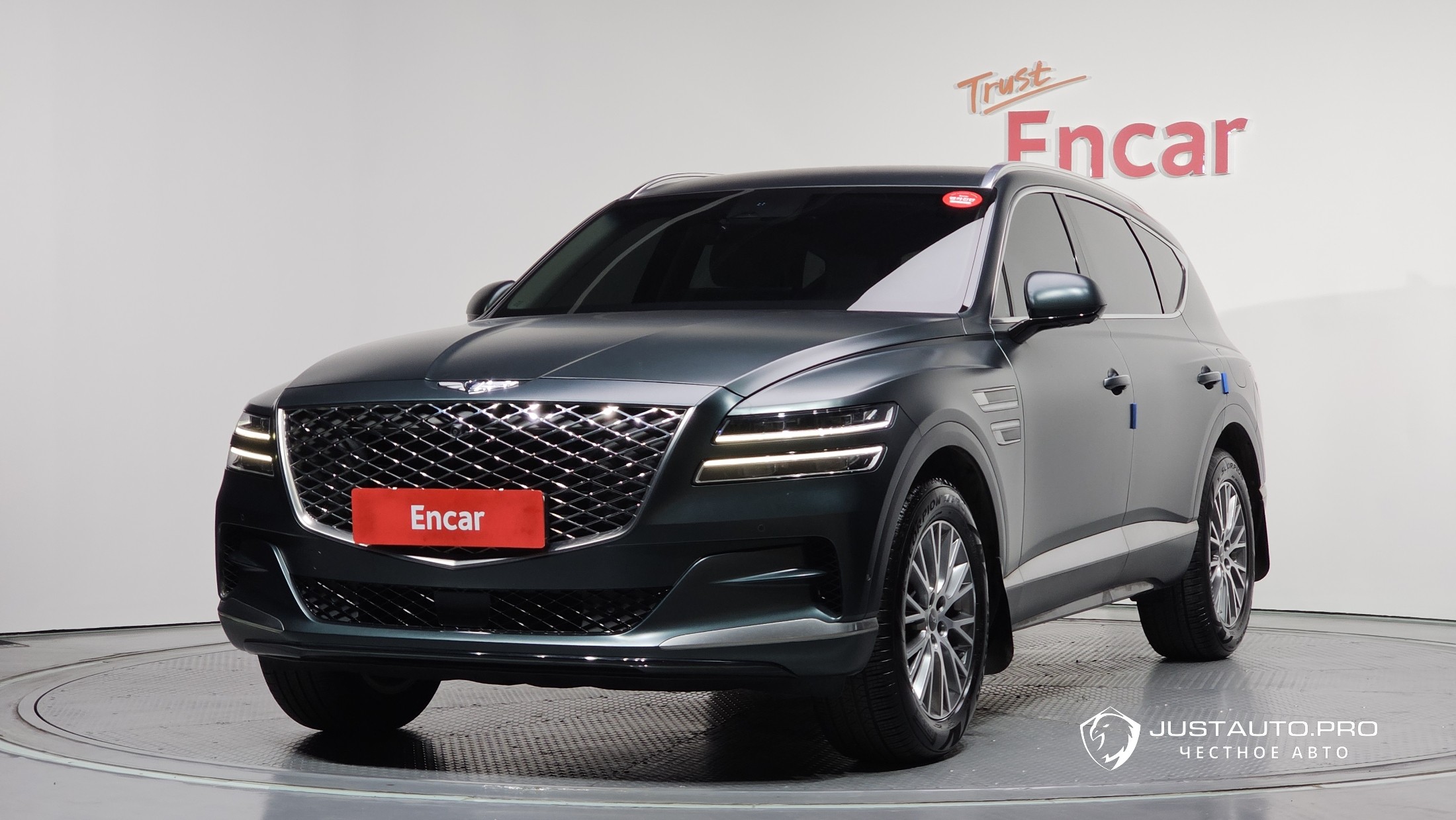 Автомобиль Genesis GV80