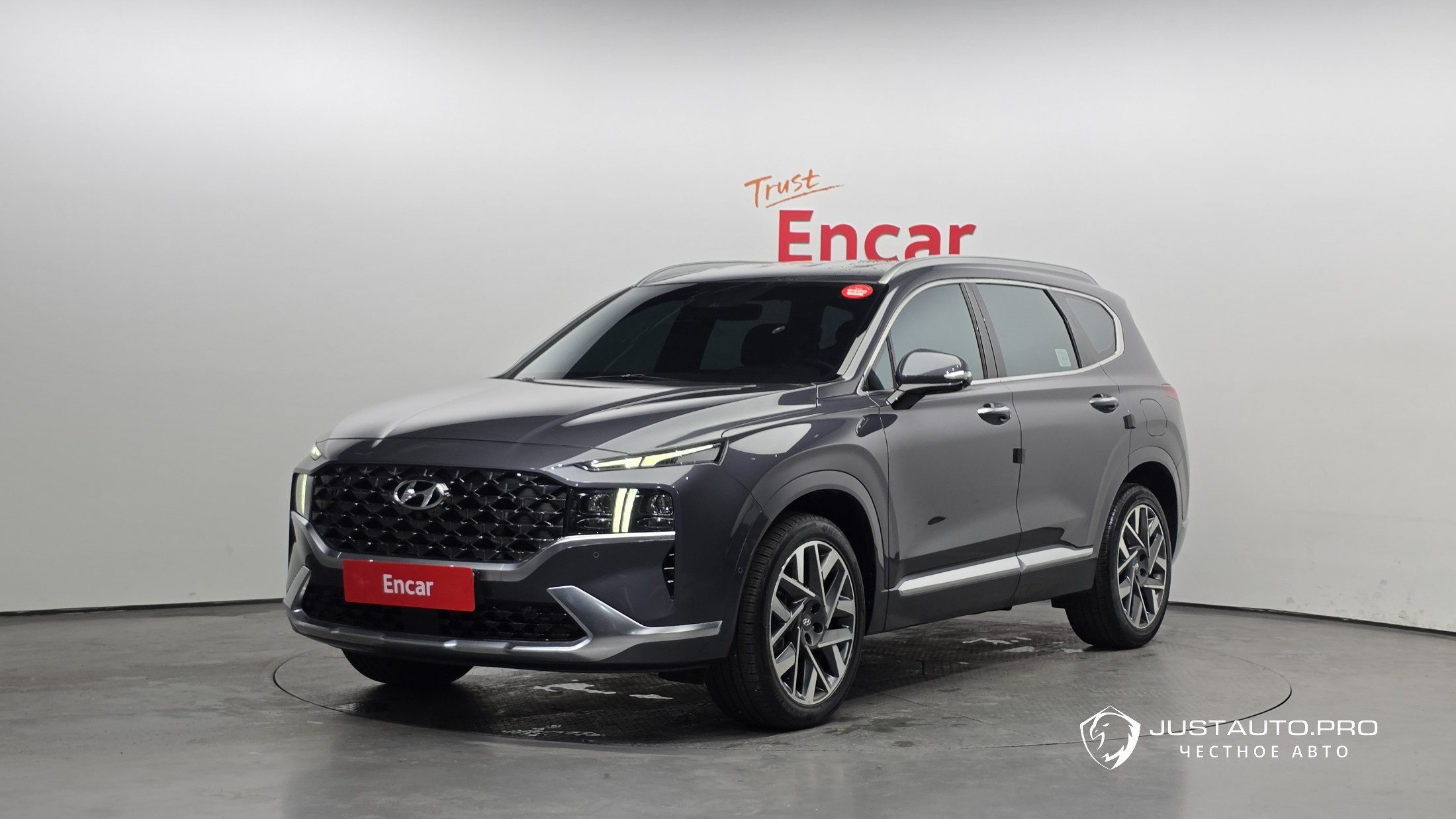 Автомобиль Hyundai Santafe