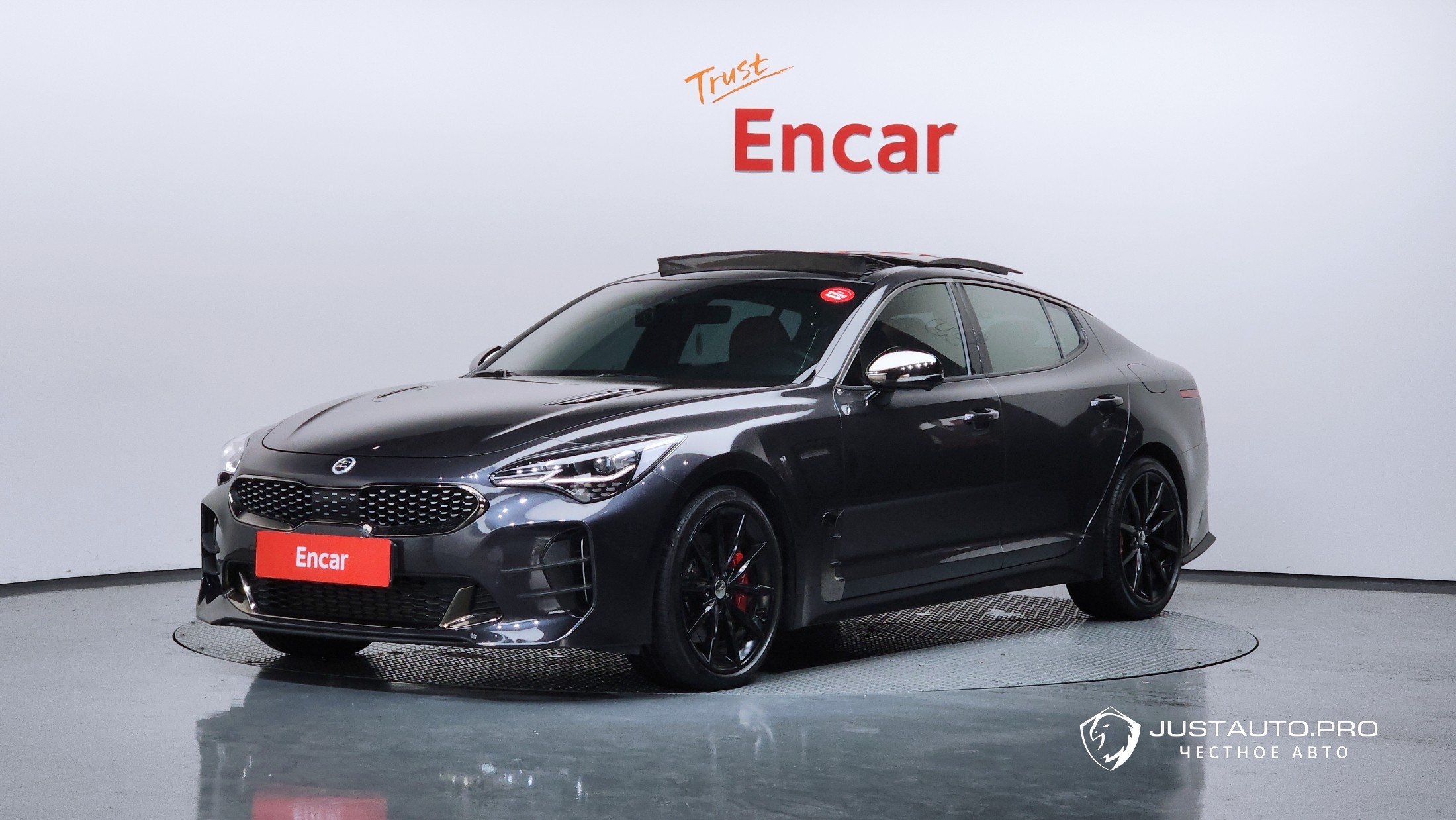 Автомобиль Kia Stinger