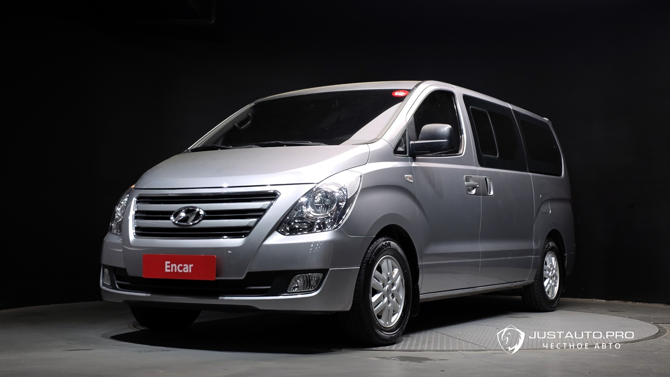 Автомобиль Hyundai Starex
