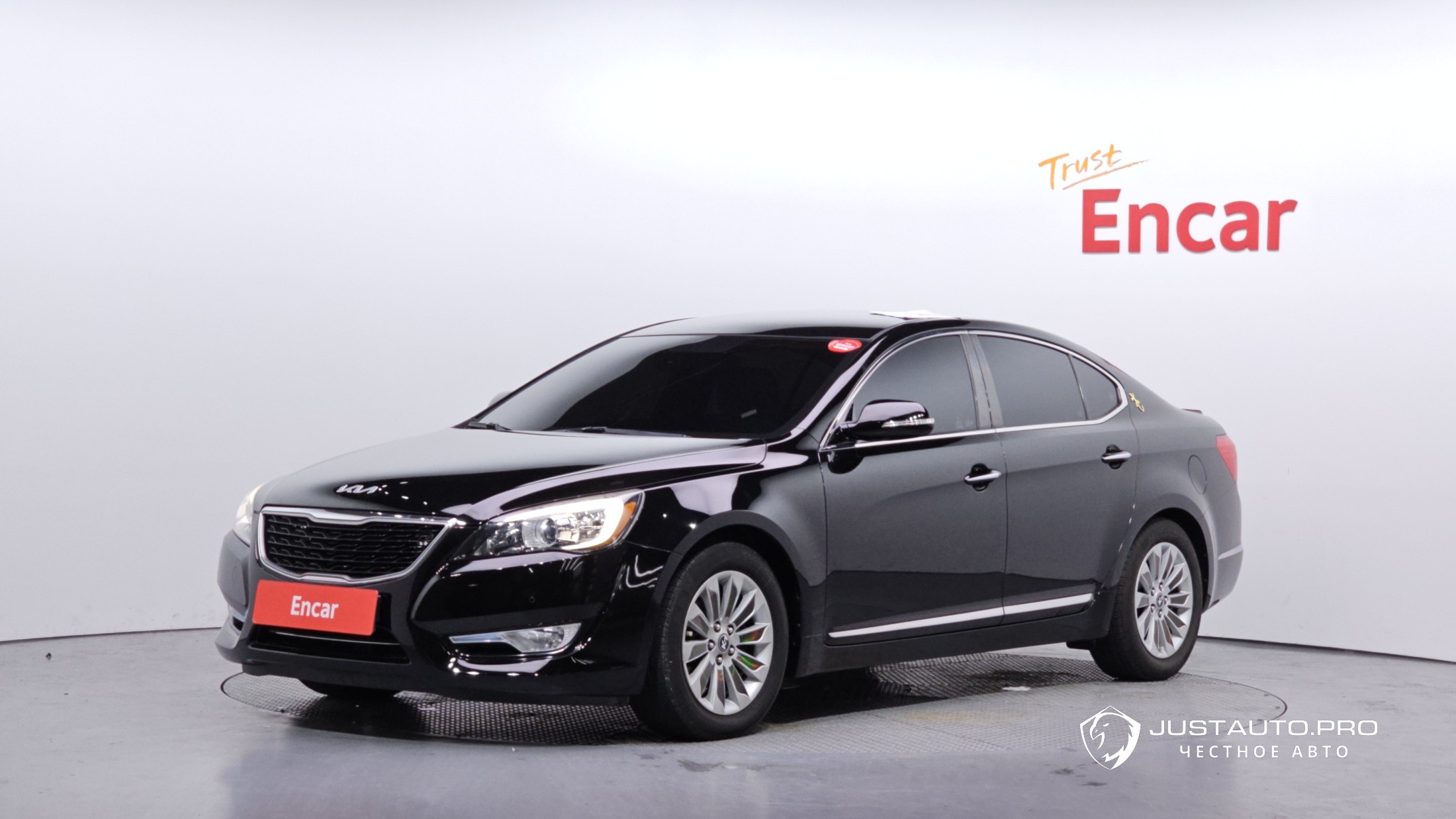 Автомобиль Kia K7